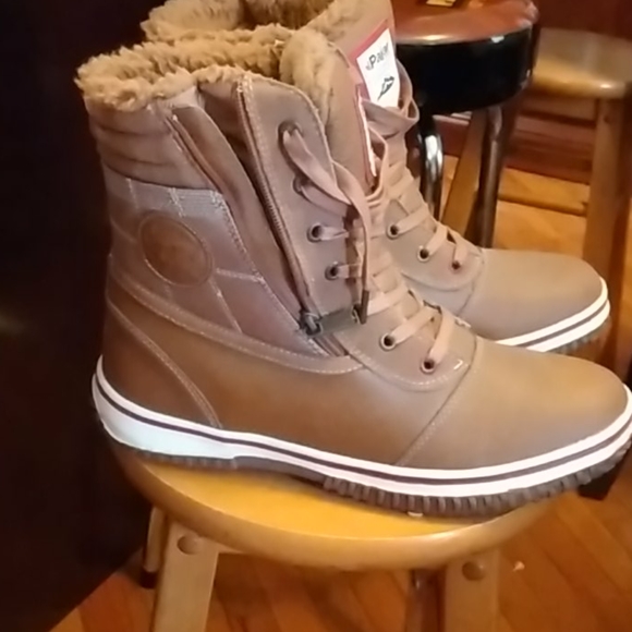 PAJAR WATERPROOF BOOTS! main image 7